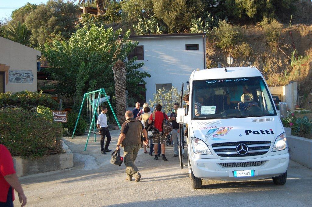 Agriturismo Parra Santa Lucia del Mela Экстерьер фото