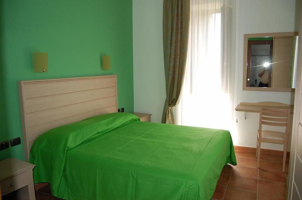 Agriturismo Parra Santa Lucia del Mela Экстерьер фото