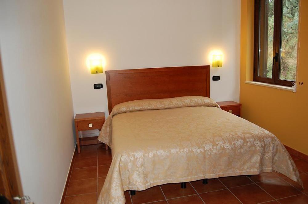 Agriturismo Parra Santa Lucia del Mela Экстерьер фото